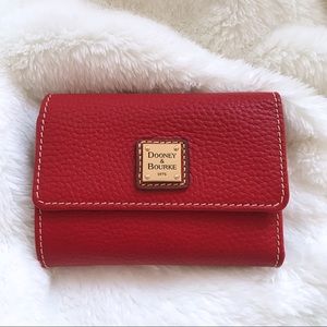 DOONEY & BOURKE PEBBLE GRAIN FRAMED WALLET